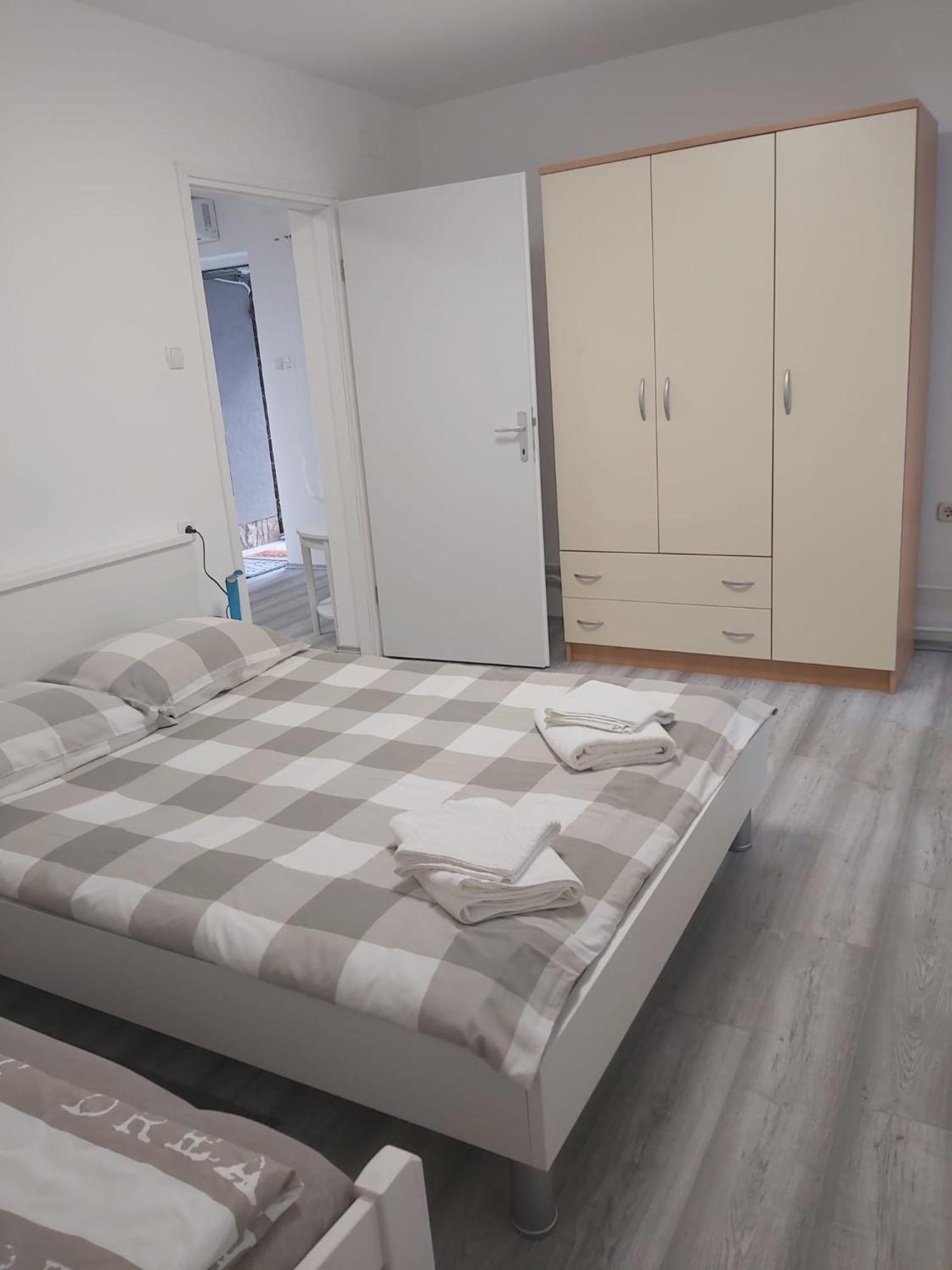 Pepa Zg Apartment Zagreb Bagian luar foto